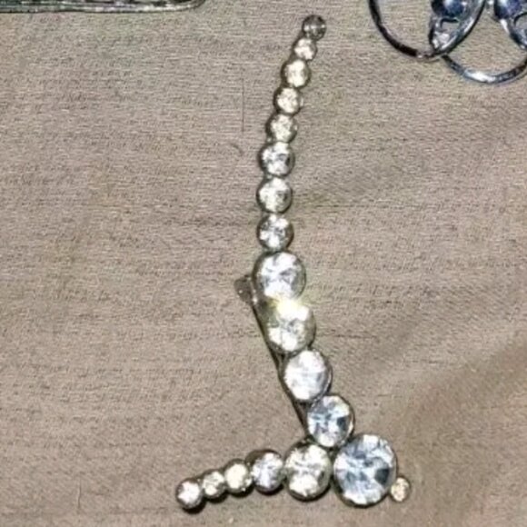 9 Vintage Silver Tone Brooches - Picture 4 of 10